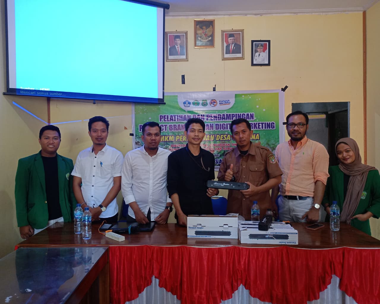 Pelatihan dan Pendampingan Product Branding dan Digital Marketing Desa Cenrana